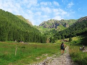 06 All'inizio dei pascoli della Val d'Inferno